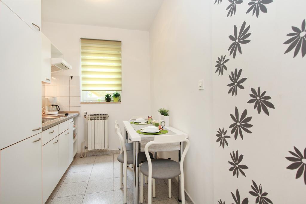 Apartments Villa Concept Porec Exterior photo